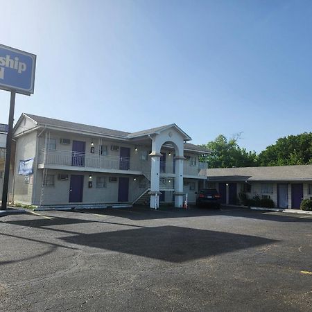 Friendship Inn Hotel Killeen Bagian luar foto
