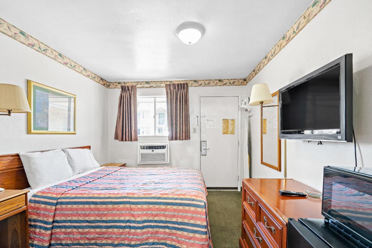Friendship Inn Hotel Killeen Bagian luar foto